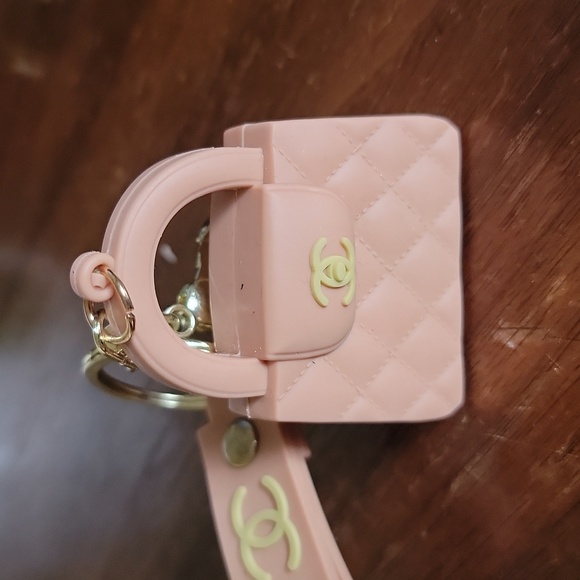 Keychain - Picture 4 of 8